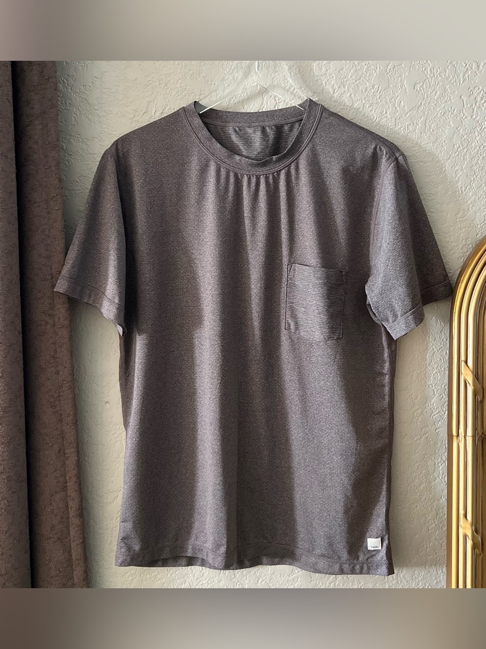 Vuori Short Sleeve Tradewind Performance Tee Heathered Quartz Size Medium